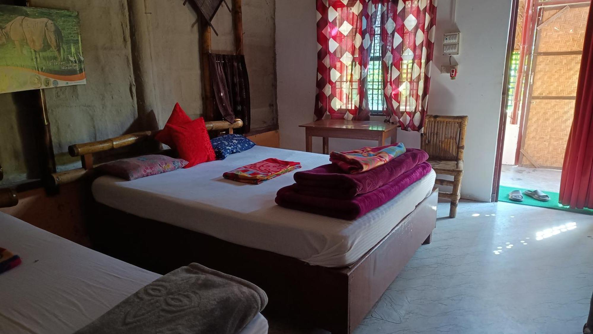 Jyoti Home Bamboo Garden Lodge Majuli المظهر الخارجي الصورة